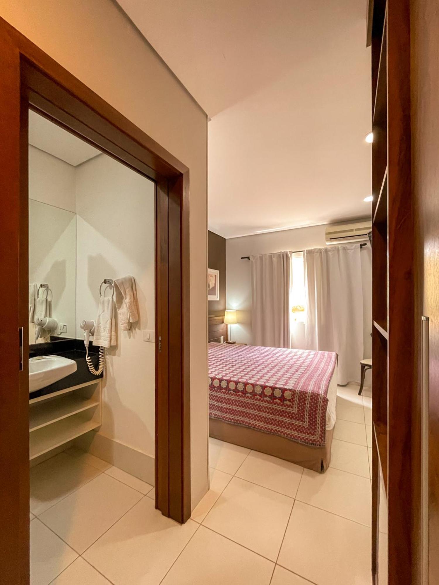 Taj Hotel Três Lagoas Eksteriør bilde
